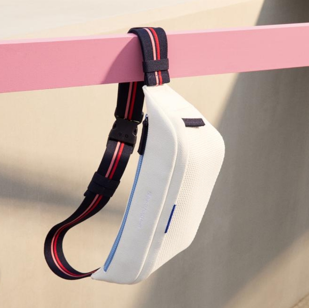 ROTHY'S X EVIAN THE SLING FANNY PACK BELT CROSSBODY BAG IN EVIAN WHITE